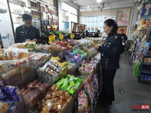 西平縣市場監督管理局柏苑市場監管所開展“國慶中秋”雙節食品安全專項檢查行動，守護群眾“舌尖上的安全”