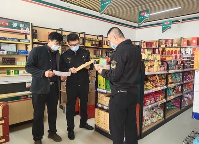 高臺縣巷道鎮市場監管所開展“五一”節前食品安全專項檢查，筑牢節日消費安全防線